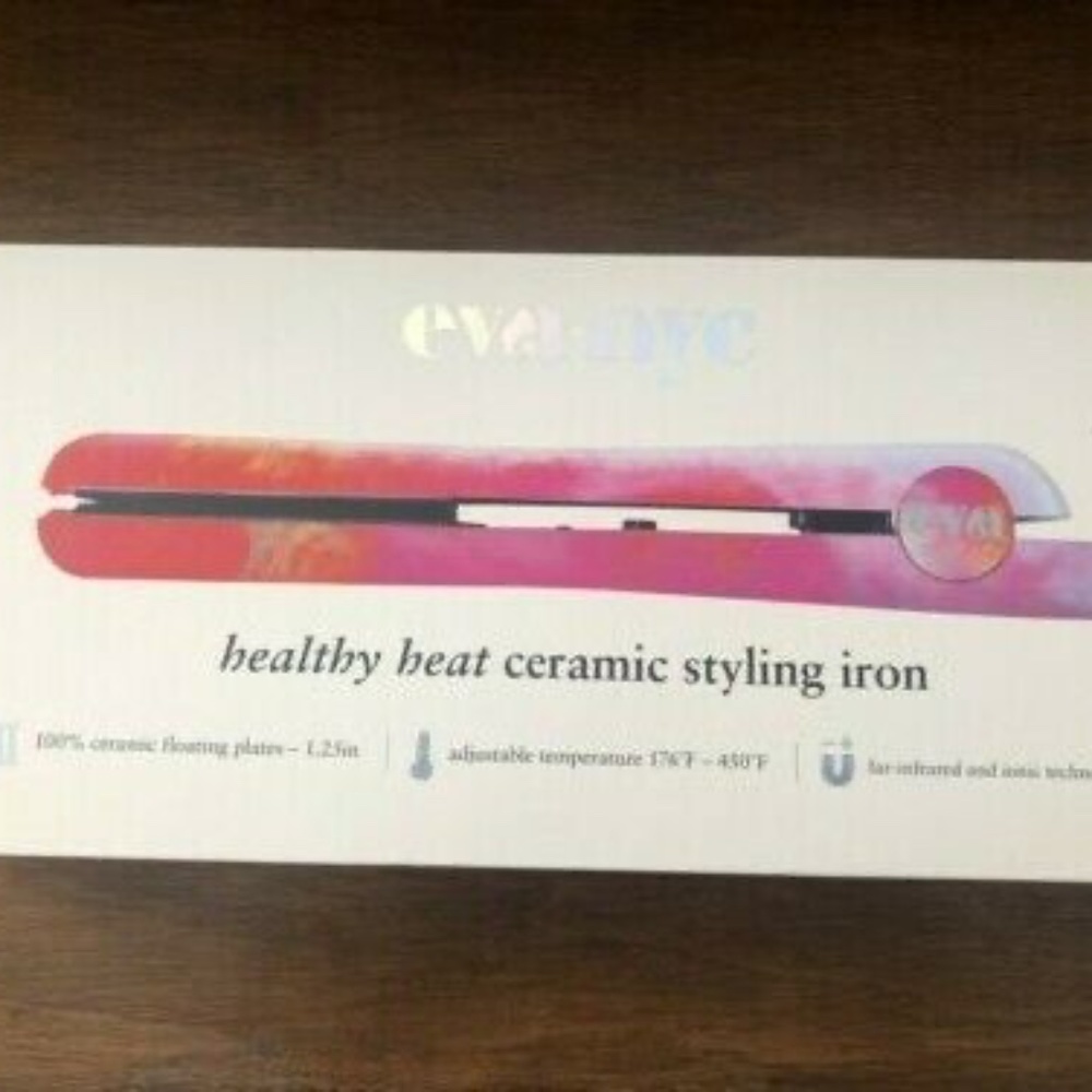 eva.nyc hair straightener